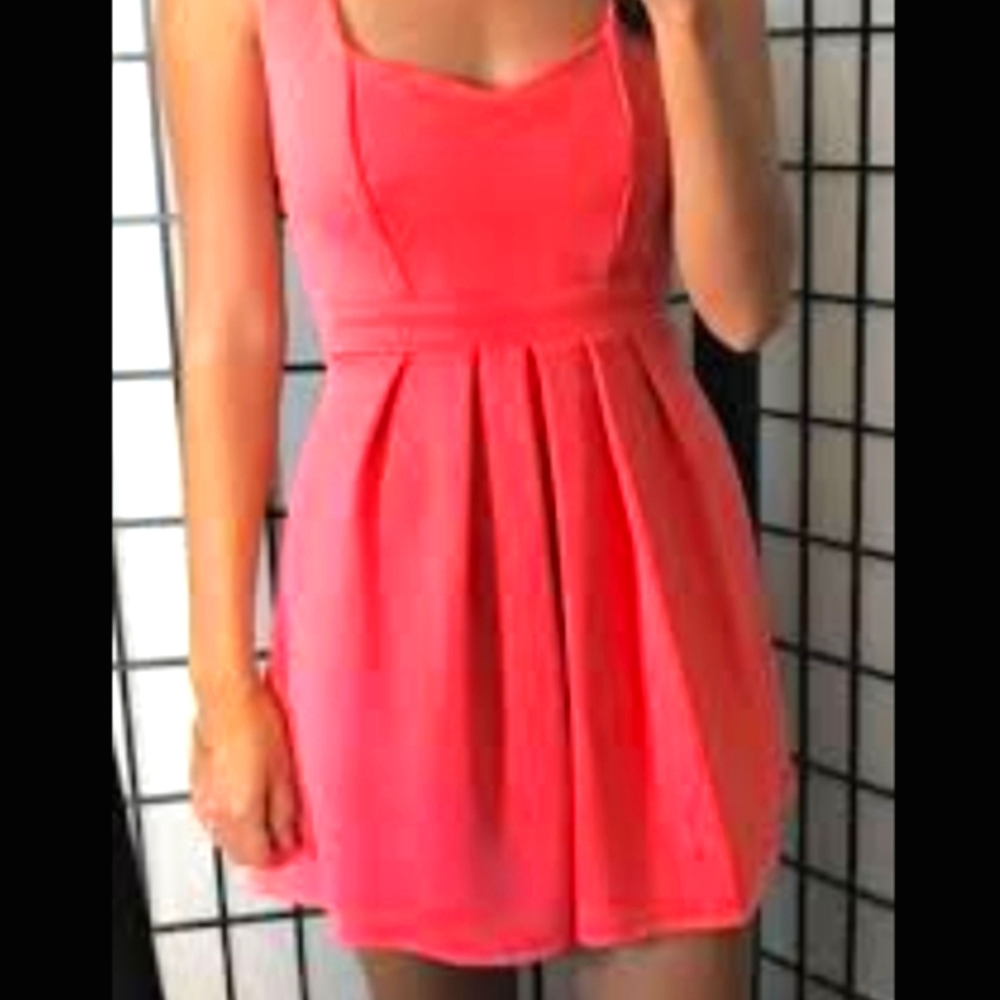 The vintage shop mini peach dress Size Small